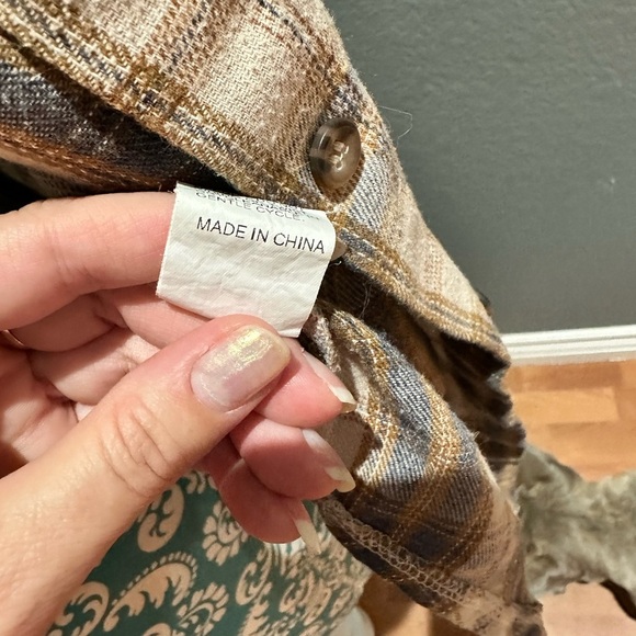 Plaid Button Down Shirt for Women. Y2K grunge - Picture 3 of 7